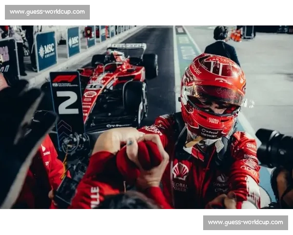热血沸腾!F1颁奖典礼,激情永不熄灭 热血沸腾!F1颁奖典礼,激情永不熄灭